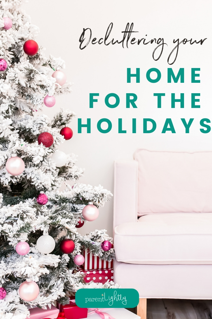Clear some space in your house before Christmas. This is your guide to decluttering for the holidays - and experience gifts to put on your list! || Holiday decluttering | Experience gifts for kids | Donating toys at Christmas || #decluttering #holiday #minimalisthome