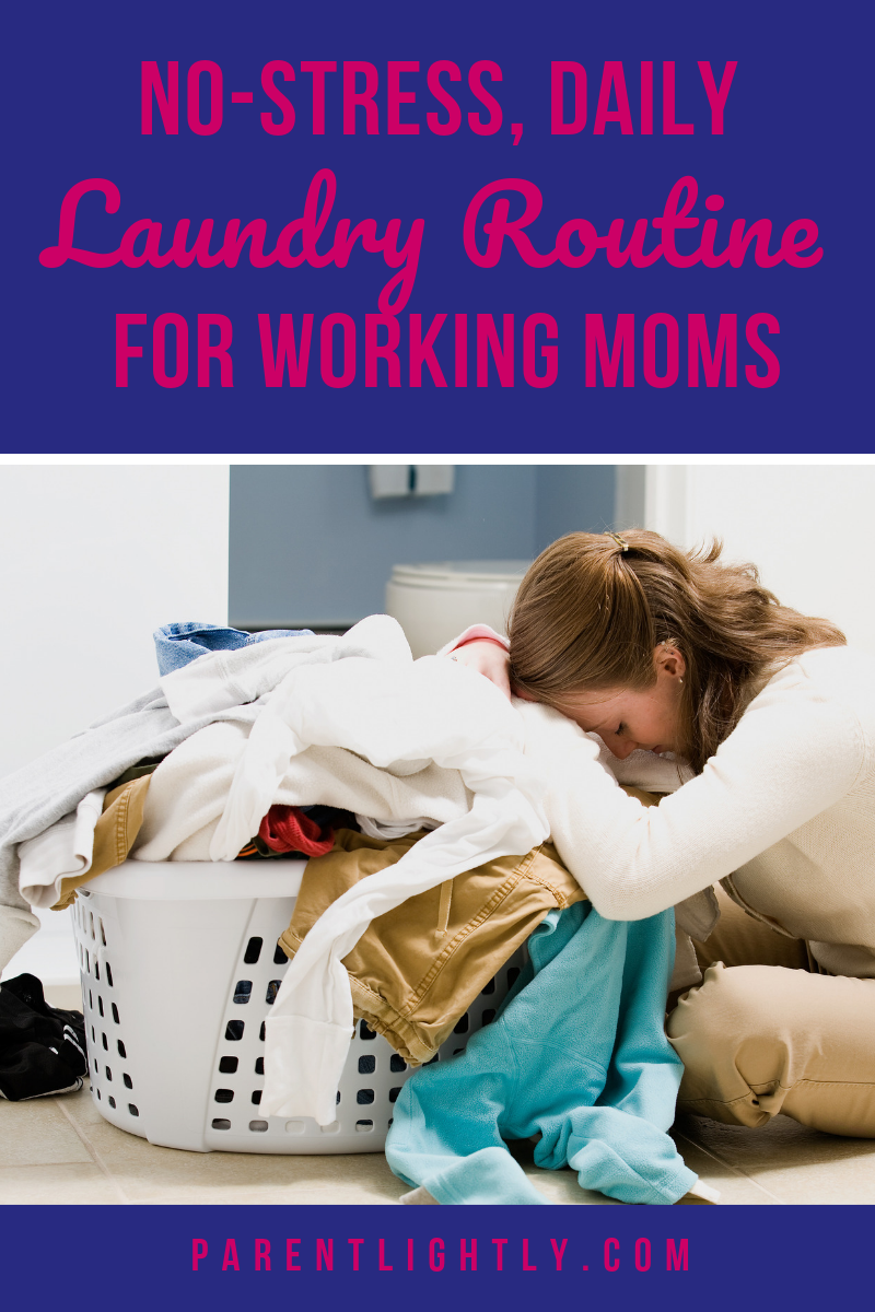 Busy families need a good laundry system. This laundry routine is PERFECT for working moms and the free printable laundry schedule reminds everyone of the laundry routine! || family laundry hacks | simple weekly laundry schedule | family laundry hacks | tips on how to keep up with laundry | family laundry tips