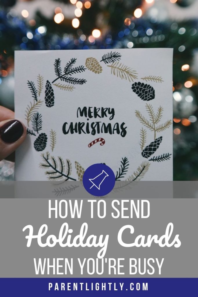 If you want to send Christmas cards, but are super busy, don't worry! These Christmas card tips will help you get your cards out on time - even if you're super busy! || How to send out Christmas cards | Sending Christmas cards | Christmas card tips | When to send Christmas cards